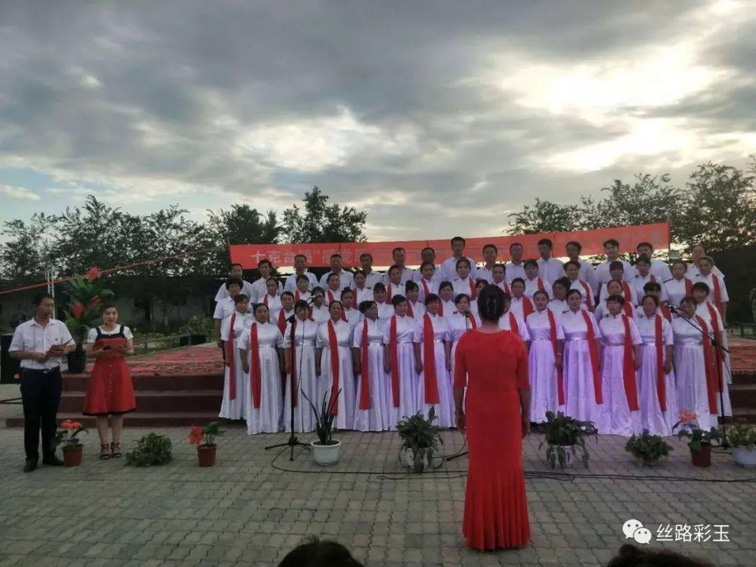 何时才能完成我当明星的梦想啊？游戏画面
